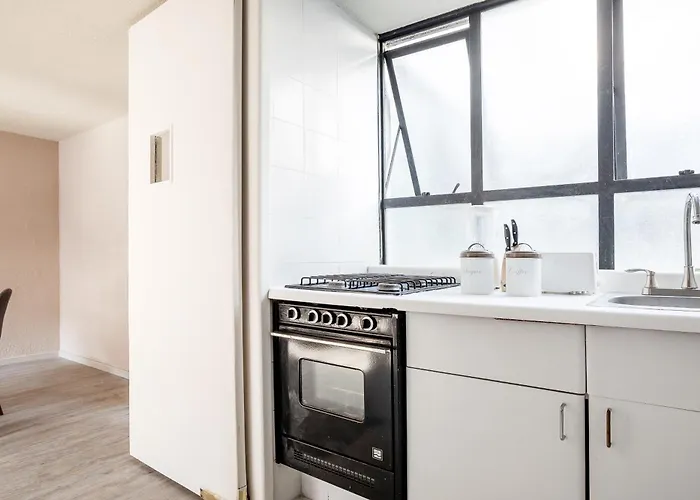Stylish 2br In Roma - Parking- Wifi- Sleeps 6 * Mexico City